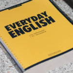 該如何有效學習英文？三個步驟，設計自己的高效英文學習旅程：建立目標、獲得回饋、進步優化